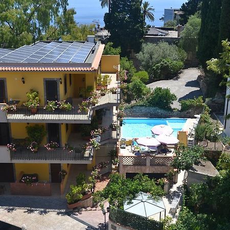 Residence Villa Il Glicine Taormina Dış mekan fotoğraf